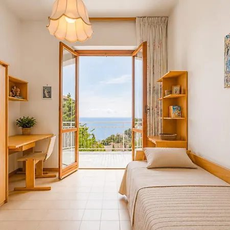 Sea & Garden Villa Spotorno