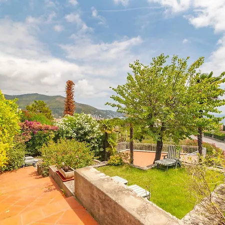 Sea & Garden Villa